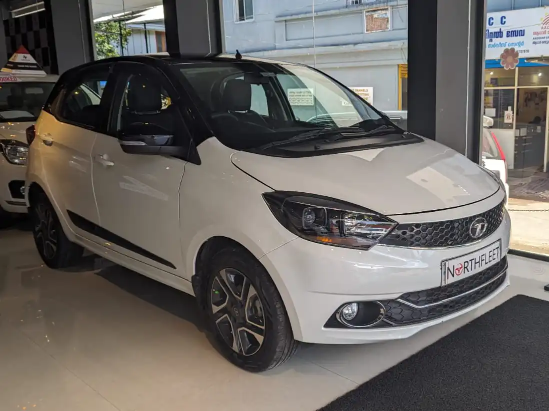 Used Tata Tiago XZA+ Price in Kerala 4