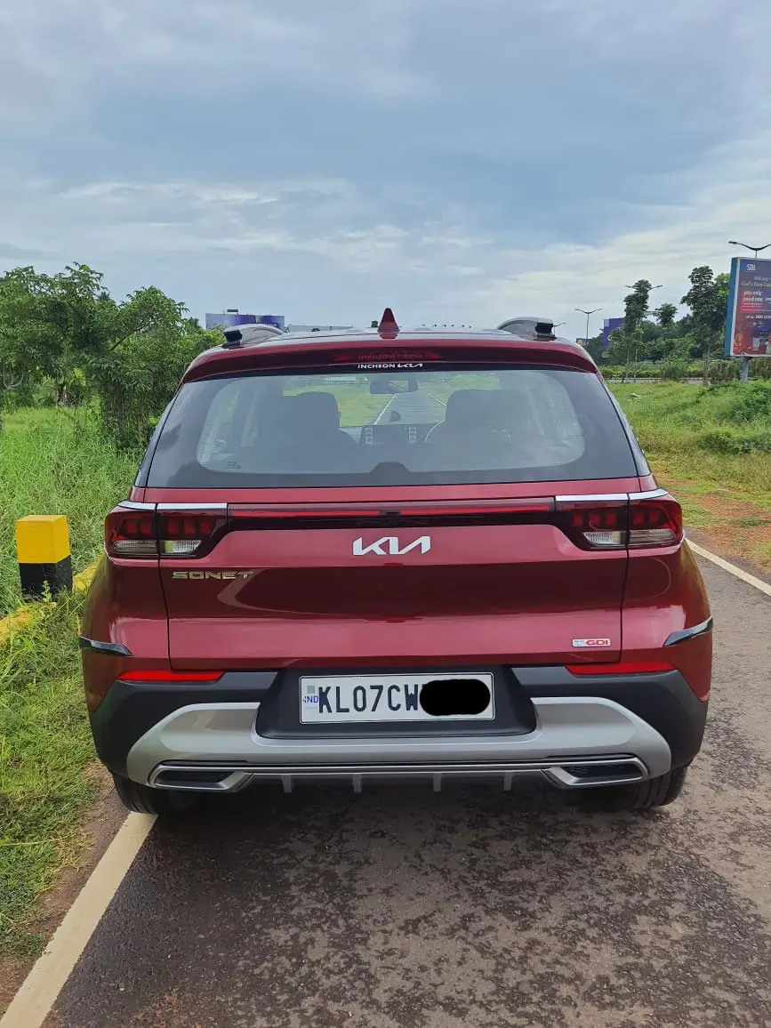 Used Kia Sonet HTX in Kerala (4)