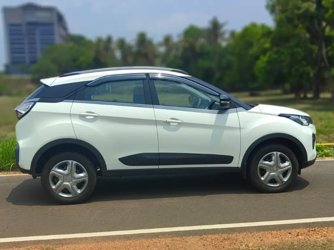 tata nexon xz