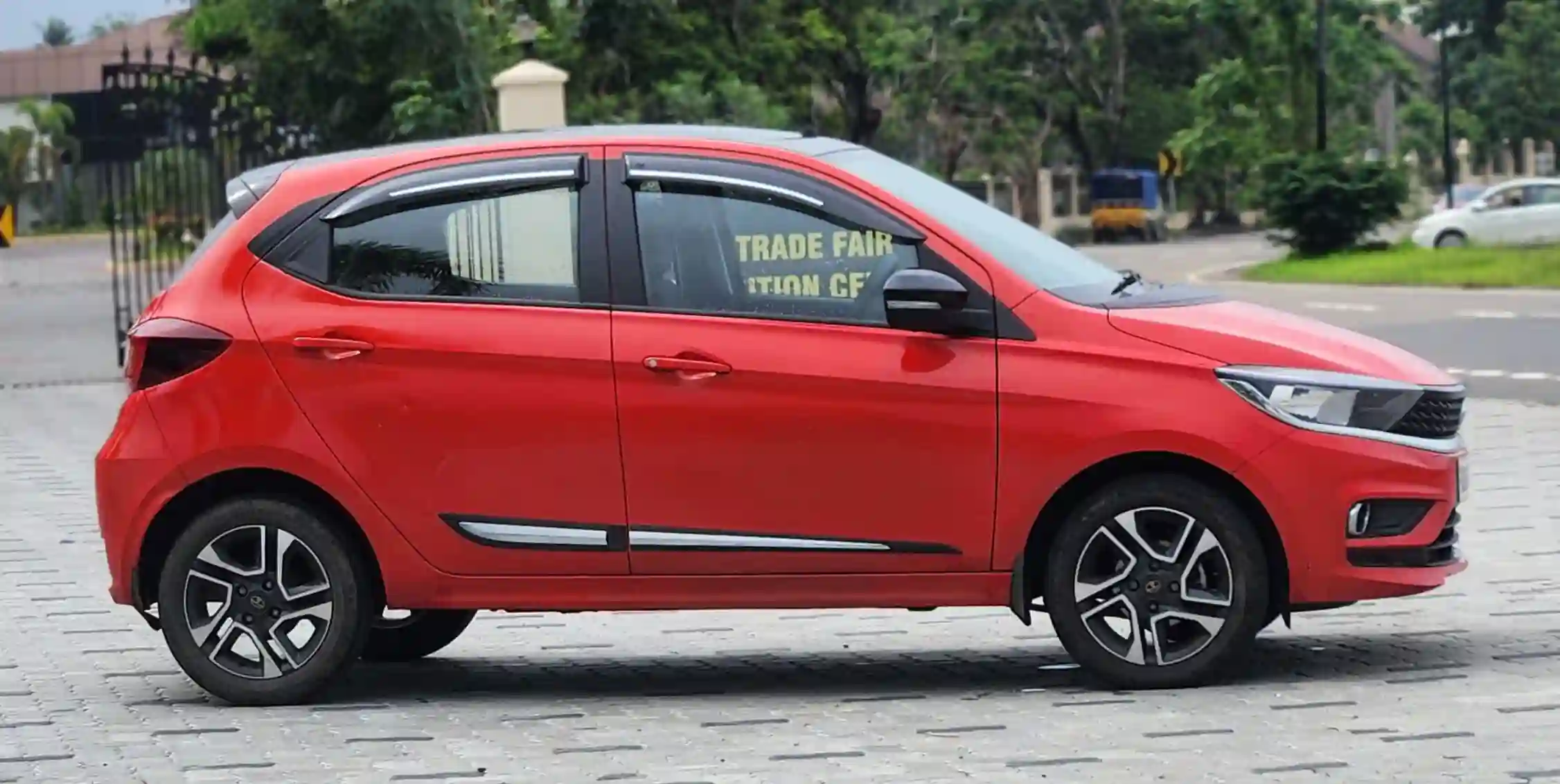 Tata Tiago XZ+