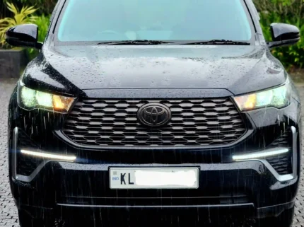 Innova Hycross