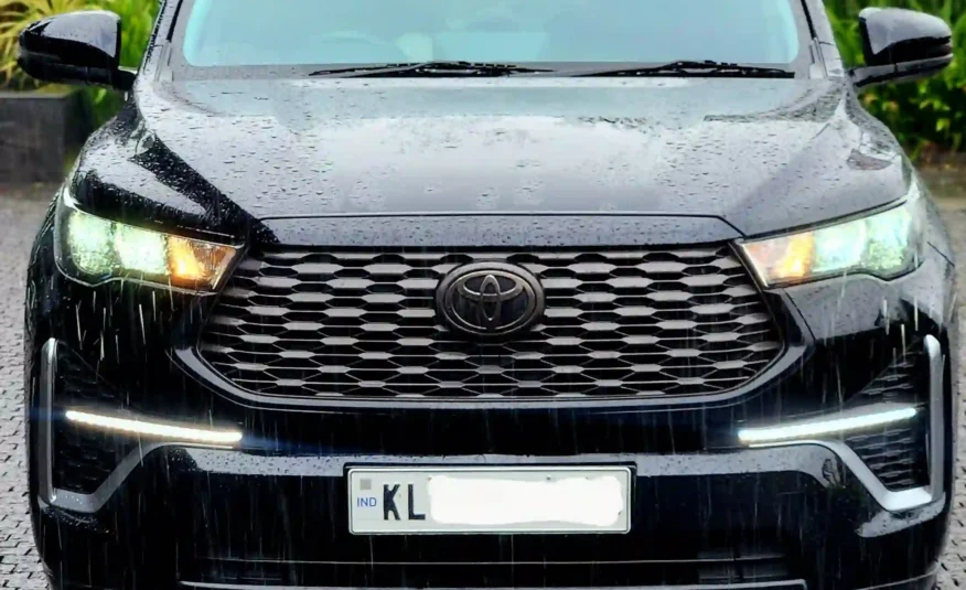 Innova Hycross