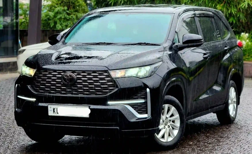 Innova Hycross