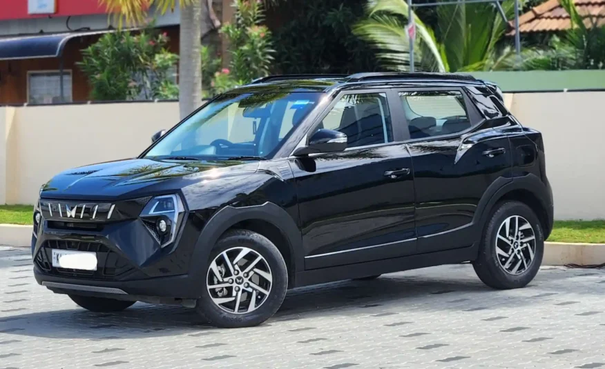 Mahindra XUV 3XO