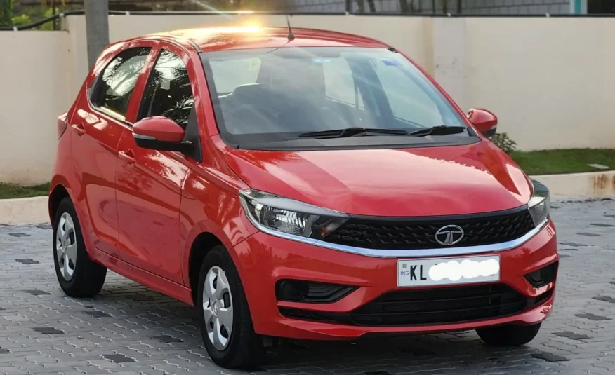 Tata Tiago XT