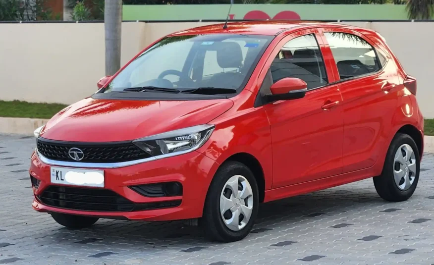 Tata Tiago XT