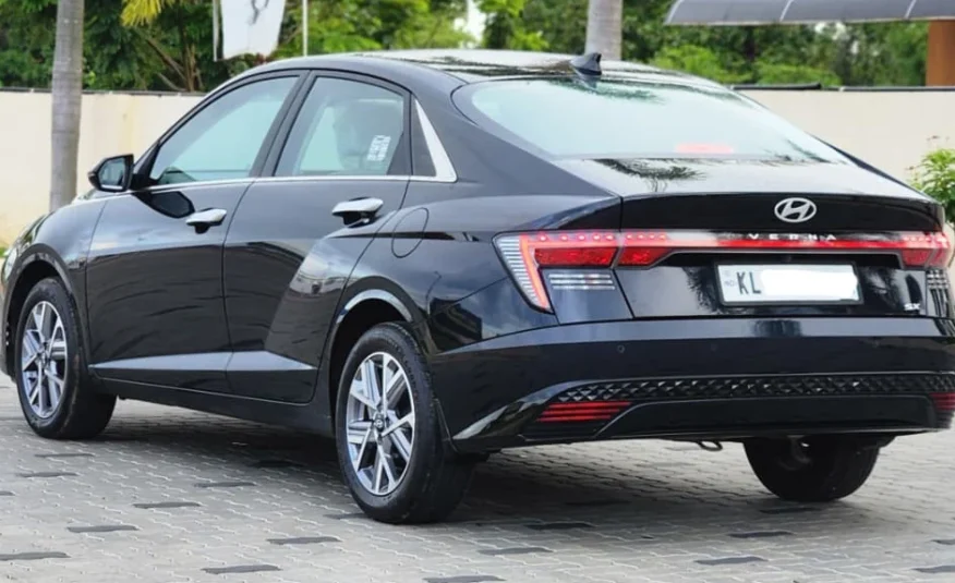Hyundai Verna