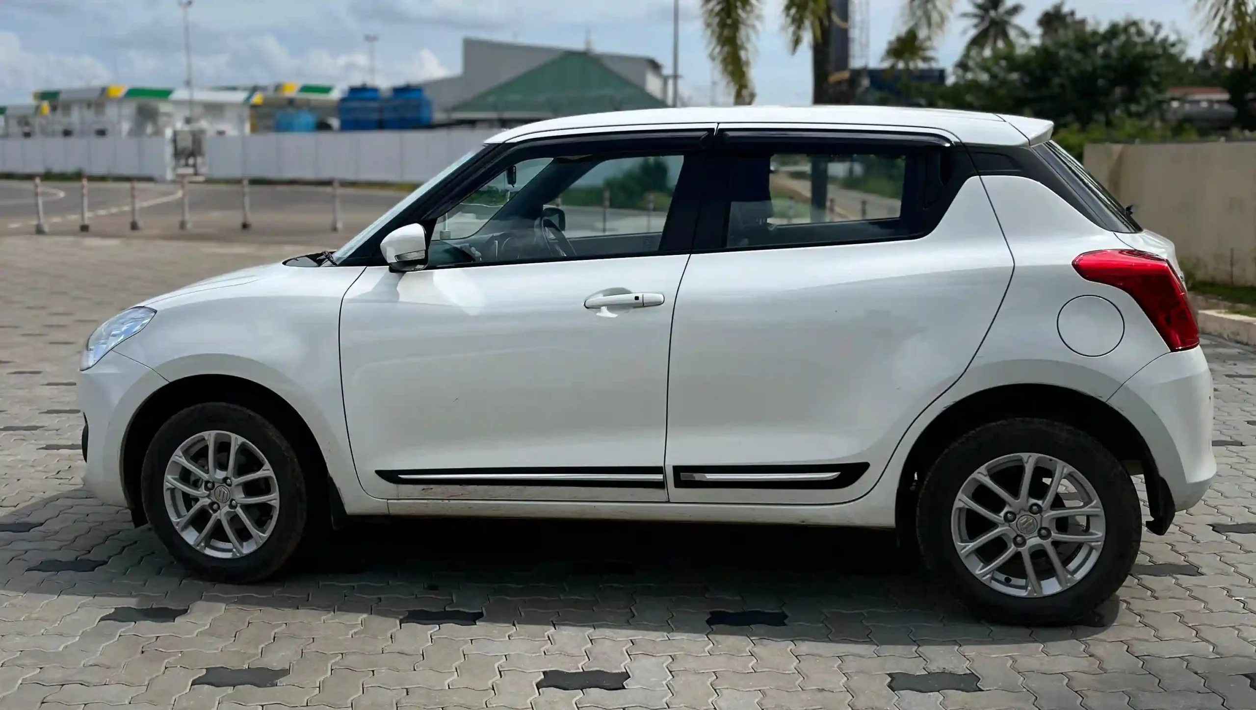 Suzuki Swift ZXi